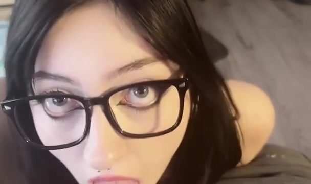 Kenalialuv Helps Her Boyfriend Relieve Stress By Fucking